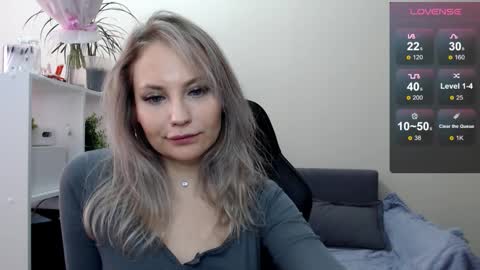 Snapshot of sunny_bunny6 chatting on March 2025 07:48:01 AM Naomi online show from March 2025 07:48:01 AM