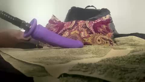 Snapshot of sunny_clementine chatting on November 2025 04:28:01 PM Sunny Clementine online show from November 2025 04:28:01 PM