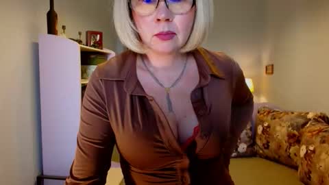 Sunny Katty online show from April 2026 09:48:02 AM