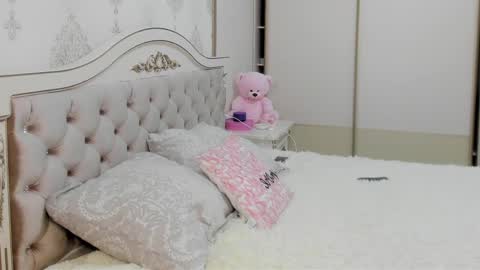 Vanessa online show from April 2026 05:14:02 AM