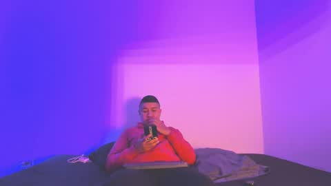 Snapshot of sunnyandevan chatting on September 2025 02:06:01 AM Christian Vanessa online show from September 2025 02:06:01 AM