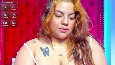 Snapshot of sunnyhoney_ chatting on June 2026 12:17:01 PM Sunny online show from June 2026 12:17:01 PM