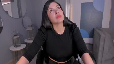 Snapshot of sunnyrivers_ chatting on July 2026 05:52:01 PM Sunny Rivers online show from July 2026 05:52:01 PM
