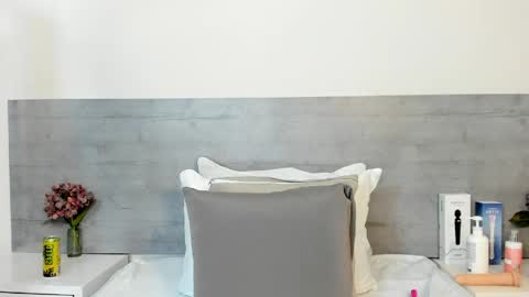 sunnywhitee online show from March 2026 07:15:02 PM