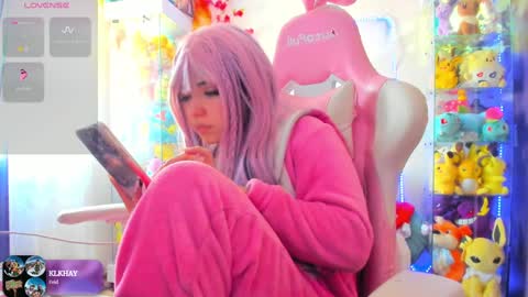 Snapshot of sunofureku_melody chatting on January 2025 05:17:02 PM RAVENCLAU GIRL online show from January 2025 05:17:02 PM
