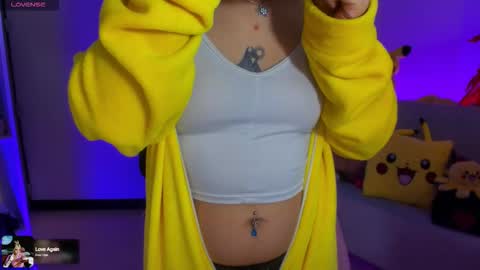 Snapshot of sunofureku_melody chatting on September 2025 12:17:02 PM RAVENCLAU GIRL online show from September 2025 12:17:02 PM