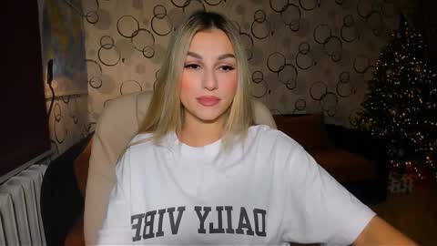 sunsetwithava online show from December 2025 04:35:02 PM