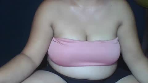 sunshine_789 online show from April 2026 05:11:01 PM