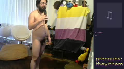 Snapshot of sunshinestreak chatting on June 2026 06:21:02 PM im not actually a man my pronouns are theythem online show from June 2026 06:21:02 PM