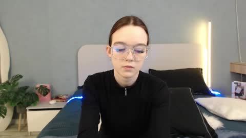 Lilith online show from April 2026 06:02:01 AM