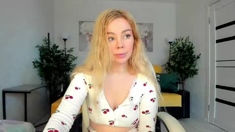 Jenn online show from April 2026 02:50:01 AM