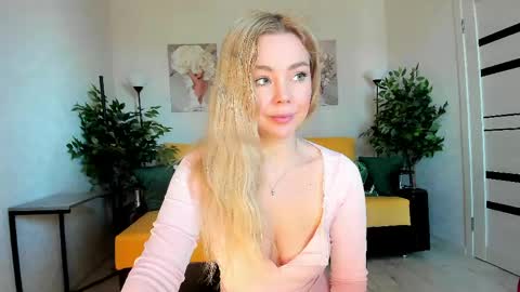 Jenn online show from April 2026 02:58:01 AM