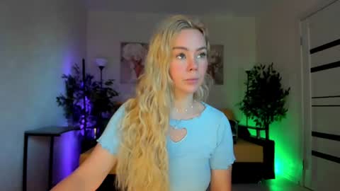 Jenn online show from July 2026 04:07:01 AM