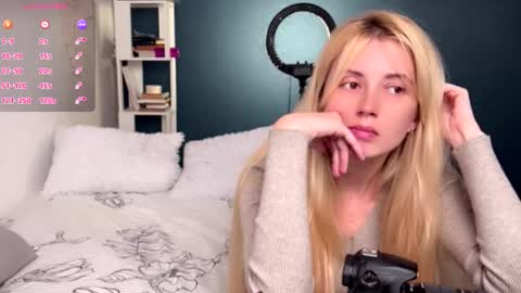 Snapshot of super_peach_stream chatting on November 2025 05:37:01 PM ANNApvt open full info in bio online show from November 2025 05:37:01 PM