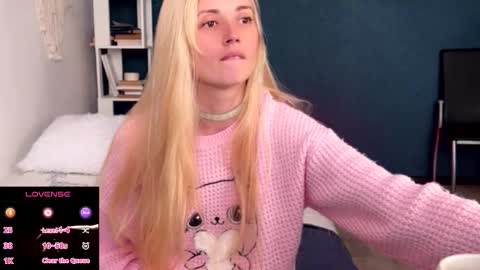 Snapshot of super_peach_stream chatting on November 2025 12:49:02 PM ANNApvt open full info in bio online show from November 2025 12:49:02 PM