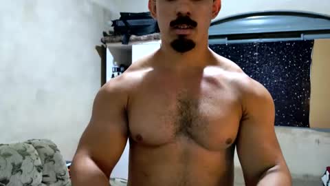 Snapshot of superbigmr chatting on April 2026 05:08:02 AM james online show from April 2026 05:08:02 AM