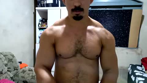 Snapshot of superbigmr chatting on June 2026 11:19:01 PM james online show from June 2026 11:19:01 PM