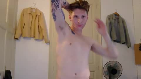 Snapshot of superhardxxxx chatting on November 2025 03:25:02 PM Ctrl My Body online show from November 2025 03:25:02 PM