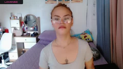Snapshot of superhotvaleria chatting on June 2026 01:28:02 AM Im val online show from June 2026 01:28:02 AM