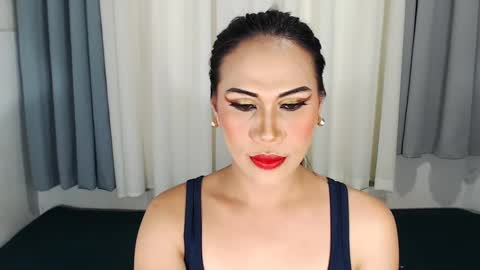 Natalie Portman online show from February 2025 01:54:02 PM