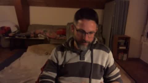 Snapshot of supersquirrel81 chatting on November 2025 09:59:02 PM supersquirrel81 online show from November 2025 09:59:02 PM