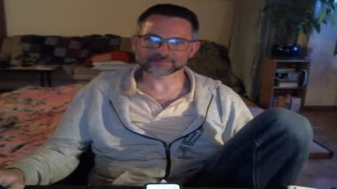 supersquirrel81 online show from April 2026 06:21:01 PM