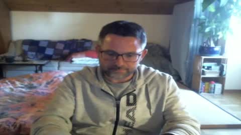 Snapshot of supersquirrel81 chatting on April 2026 05:14:01 PM supersquirrel81 online show from April 2026 05:14:01 PM