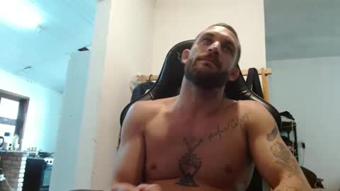 Snapshot of surfdog95 chatting on October 2025 03:23:02 PM surfdog95 online show from October 2025 03:23:02 PM