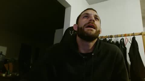 Snapshot of surfdog95 chatting on November 2025 02:34:01 AM surfdog95 online show from November 2025 02:34:01 AM