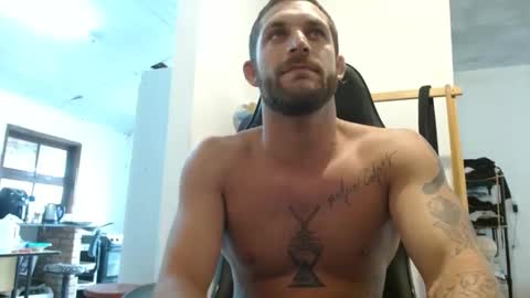 Snapshot of surfdog95 chatting on November 2025 07:10:01 PM surfdog95 online show from November 2025 07:10:01 PM