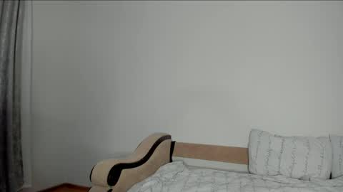 surfsexcouple online show from May 2026 09:13:01 PM