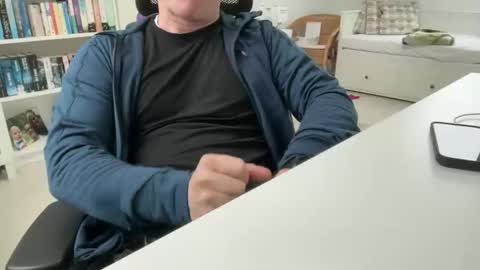 surfstar81 online show from November 2025 09:23:01 AM