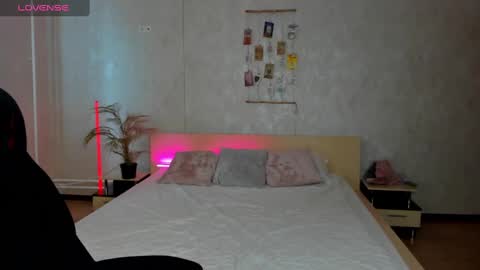 Annie online show from March 2025 06:32:01 AM