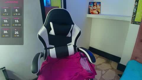 susan online show from October 2025 07:59:01 PM