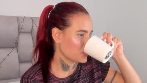 Susan online show from December 2024 10:19:01 PM