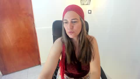 susana online show from December 2024 09:47:02 PM