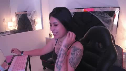 Snapshot of susanvilla chatting on October 2025 02:57:02 PM susanvilla online show from October 2025 02:57:02 PM