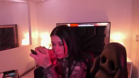 Snapshot of susanvilla chatting on November 2025 06:20:02 PM susanvilla online show from November 2025 06:20:02 PM