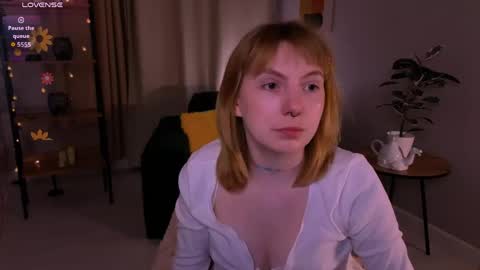 Snapshot of susie_miu chatting on April 2026 09:06:02 PM SUSIE 3 online show from April 2026 09:06:02 PM