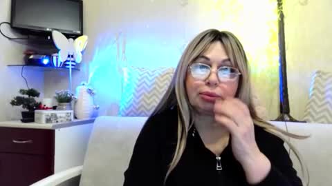 SusiexNoreen online show from April 2026 01:22:02 AM