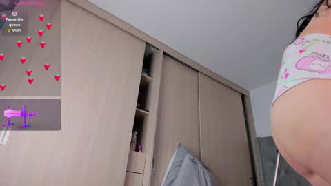 Juliana garcia online show from April 2026 07:58:01 PM