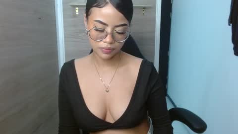 Susan online show from February 2025 06:00:01 PM
