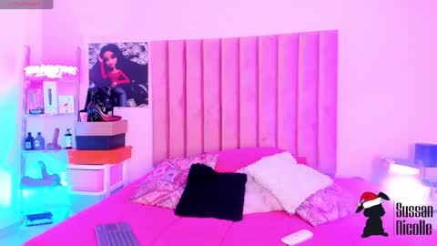 Sussan Nicole  online show from December 2024 12:34:01 PM