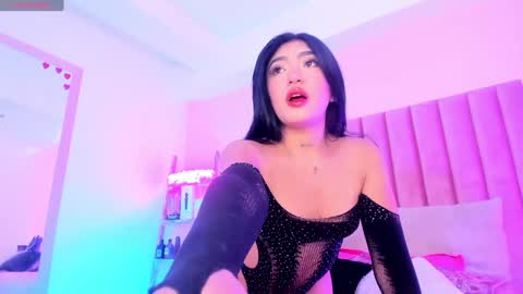 Sussan Nicole  online show from January 2025 12:26:02 PM