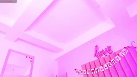 Sussan Nicole  online show from February 2025 03:20:01 PM