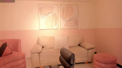 Sussan online show from February 2025 05:17:02 PM