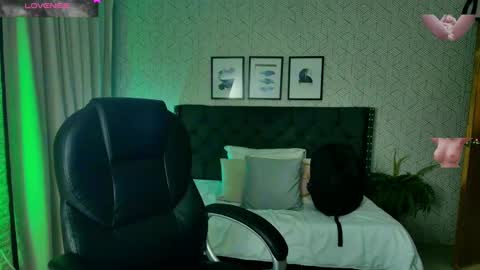 Snapshot of sussy__stone chatting on January 2025 12:14:01 PM online show from January 2025 12:14:01 PM