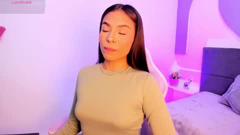 sussy_sweet4u online show from November 2025 10:46:02 AM