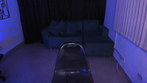 Susy online show from December 2025 03:02:01 AM