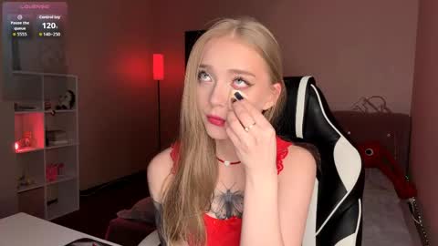 Snapshot of susyschuerholz chatting on April 2026 01:03:01 PM Jessica online show from April 2026 01:03:01 PM
